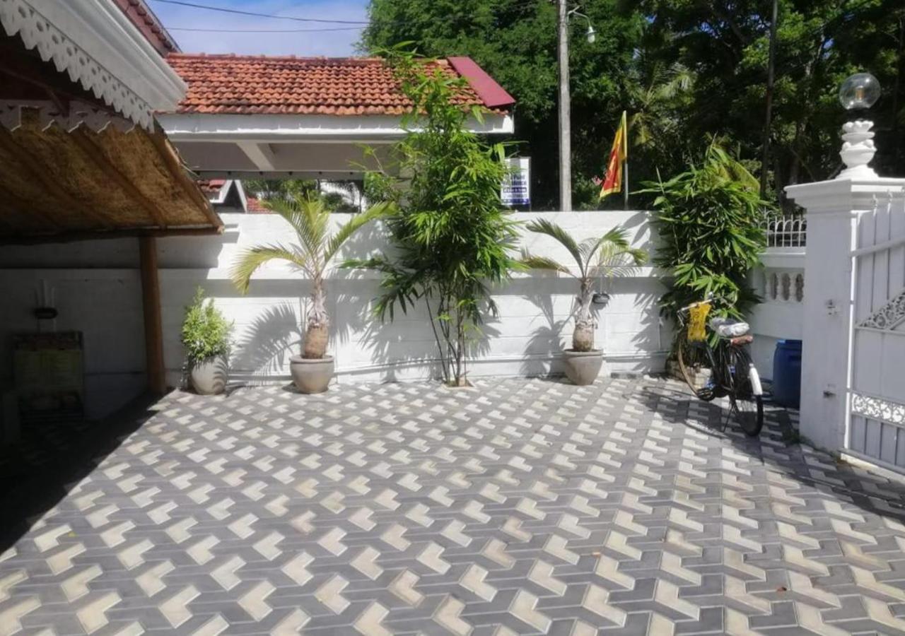 Cozy Inn เนกอมโบ ภายนอก รูปภาพ