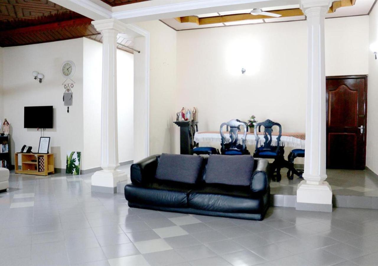 Cozy Inn เนกอมโบ ภายนอก รูปภาพ